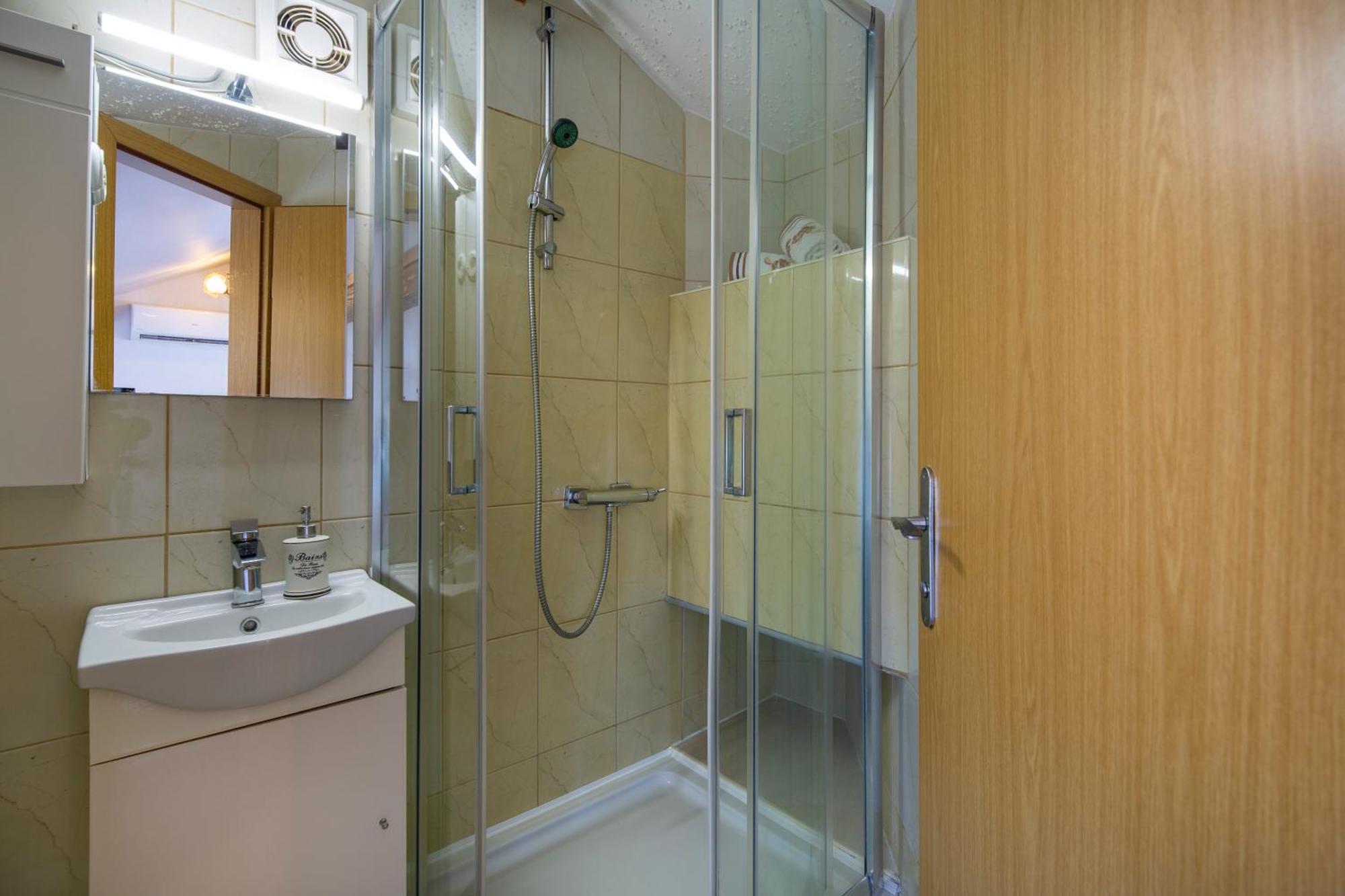Apartman Viki Stinjan Пула Экстерьер фото