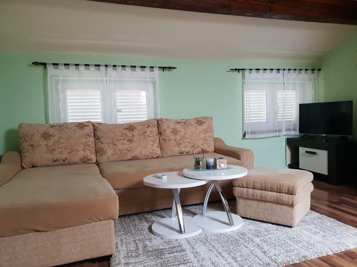 Apartman Viki Stinjan Пула Экстерьер фото
