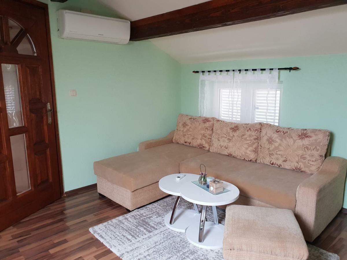 Apartman Viki Stinjan Пула Экстерьер фото