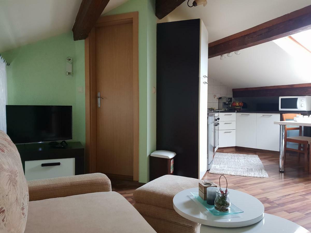 Apartman Viki Stinjan Пула Экстерьер фото
